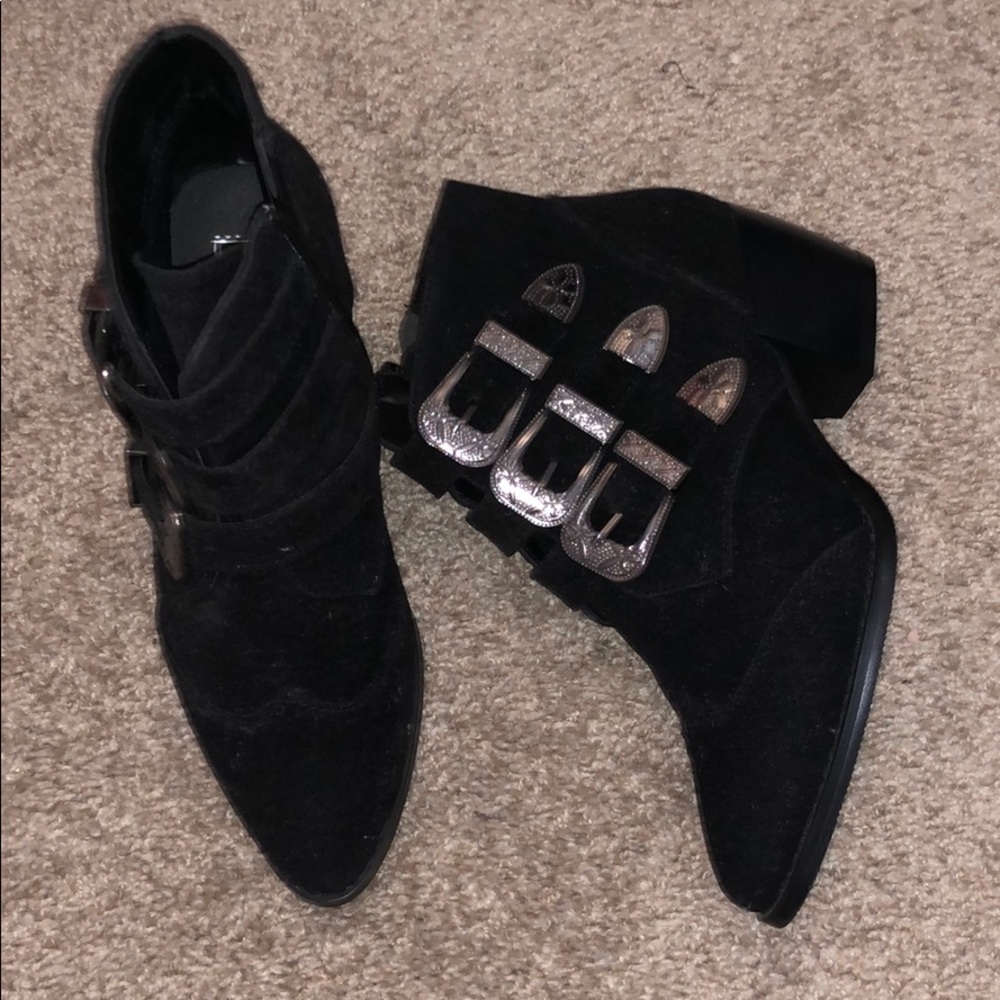 Brand new black booties 37